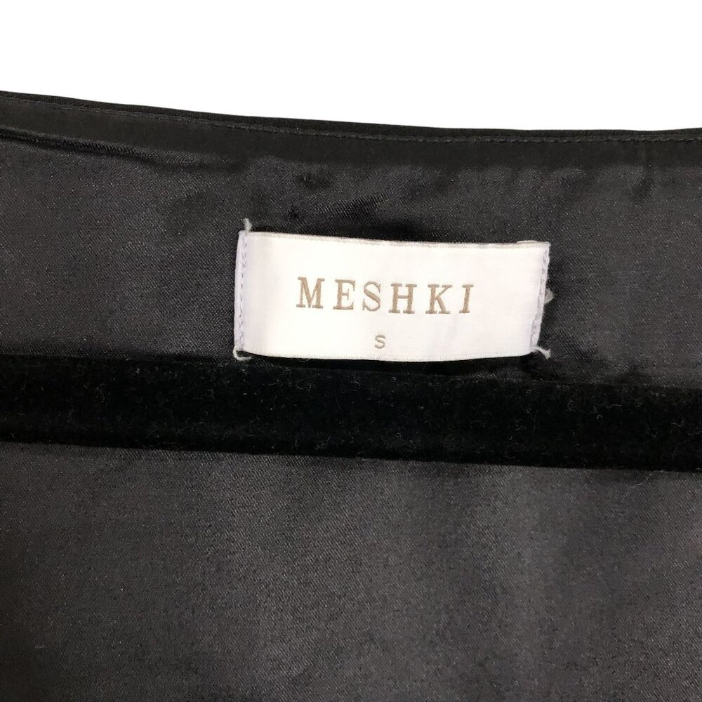Meshki Crop Top Black Cap Sleeve With Side Zipper Detail Size S Womens - Picture 2 of 10